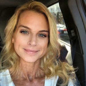 Meet your Posher, Cher